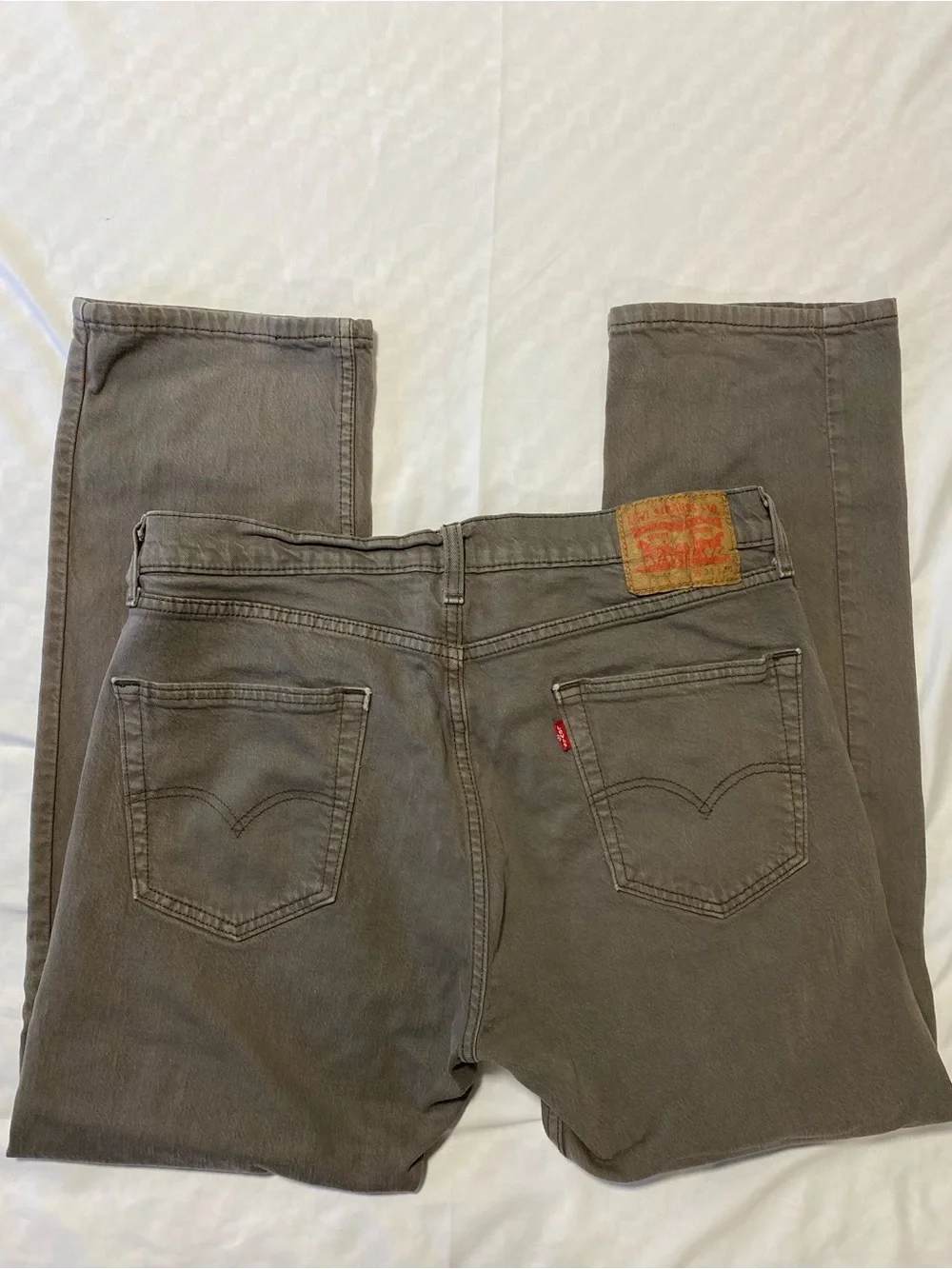 506 Levi's Straight Men Jeans in washed gray